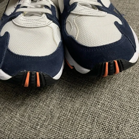 Adidas Falcon Retro Sneakers Size 7 - Picture 4 of 10
